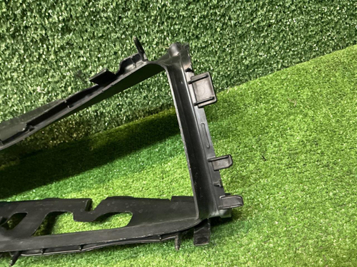 Воздуховод радиатора Porsche Macan 95b (2021-н.в.)