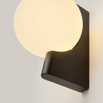 Настенный светильник (бра) Maytoni MOD324WL-01B