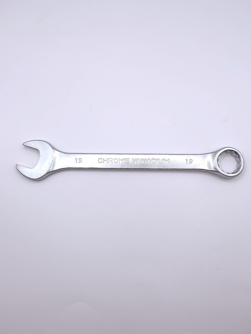 Ключ комбинированный на 19мм