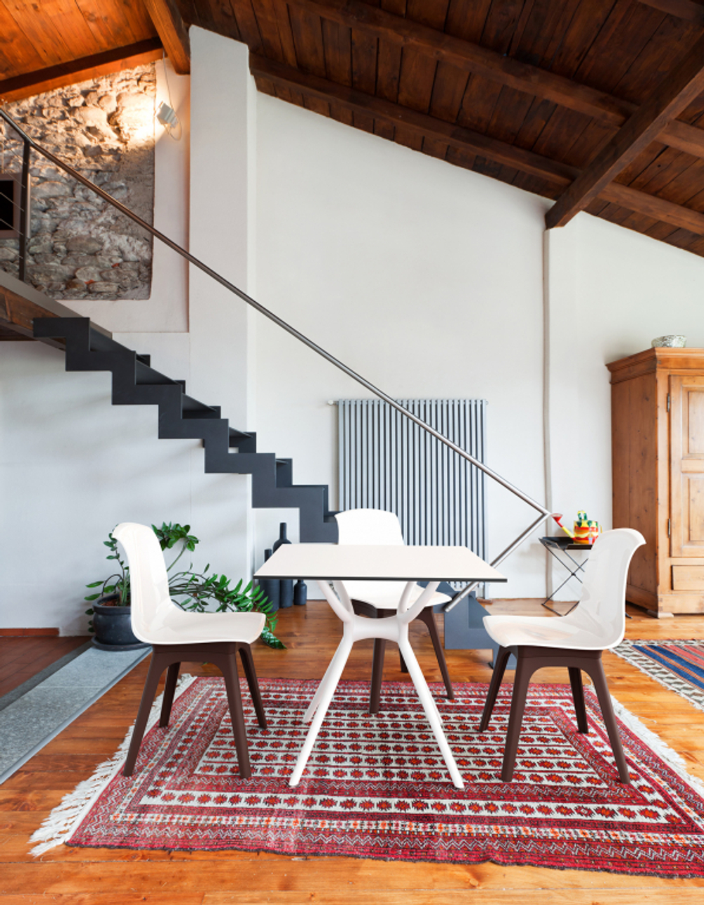 Стул пластиковый Siesta Contract Allegra-PP, коричневый, белый