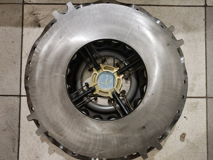 Диск нажимной (пупырчатый кожух 20 пружин) 238-1601090