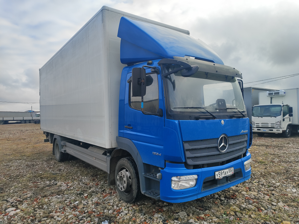 Mercedes-Benz ATEGO 4x2 Промтоварный с гидробортом 1224 (Дизельный, 7,7 л, 238 л.с., АТ)