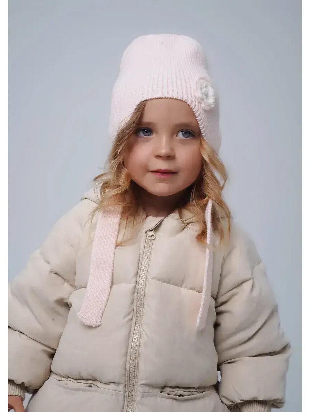 Шапка-чепчик для девочек на осень