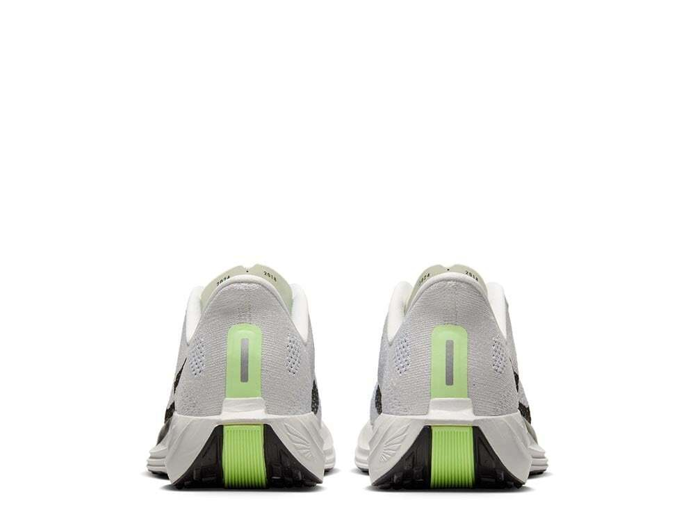 Кроссовки для бега женские Nike Pegasus Plus W Черно-Белый