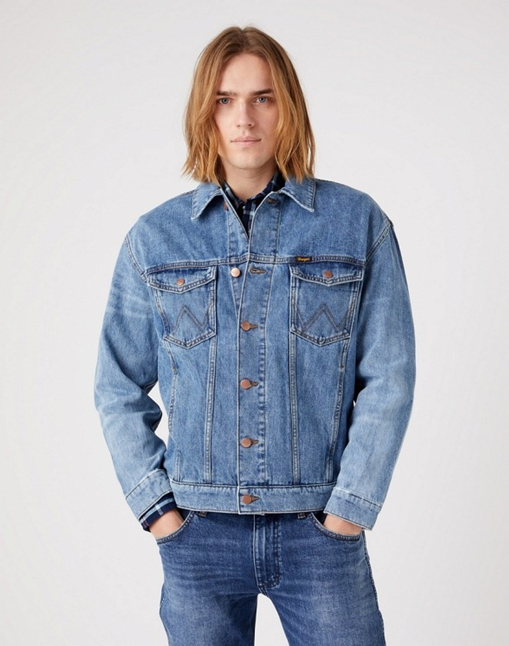 Куртка джинсовая мужская WRANGLER ANTI FIT JACKET AUTHENTIC MID