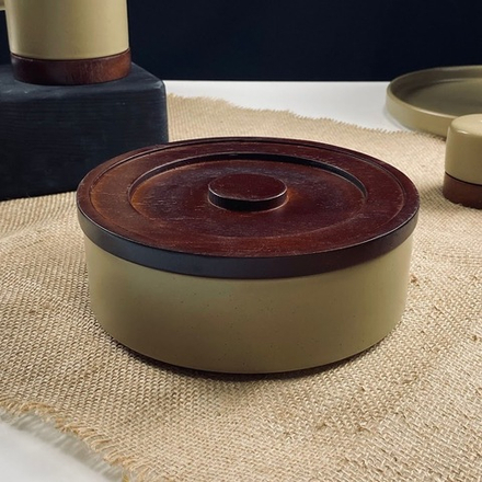 Lenardi 235-134 Салатник 18х7см с крышкой/подставкой TROPICAL в под.уп.(х16)Фарфор