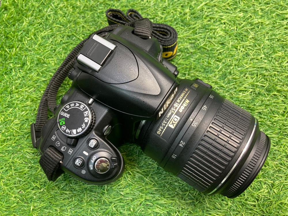 Nikon D3100 Kit AF-S DX 18-55mm 20.500 кадров