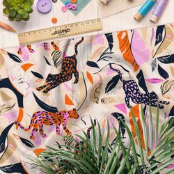 Ткань дюспо яркие леопарды в листьях