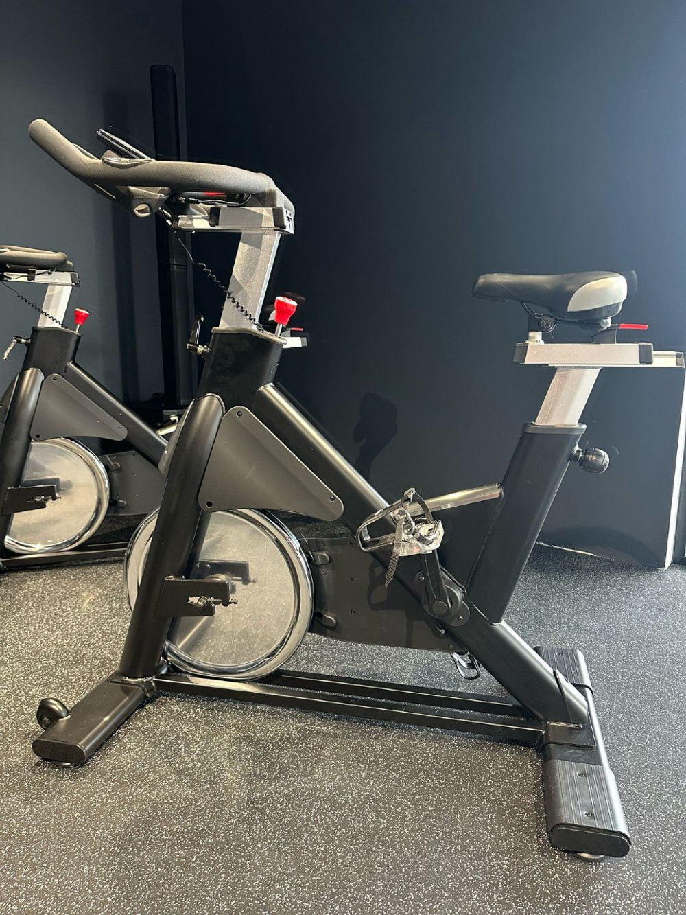 Сайкл велотренажер Мультипауэр MPR1366 коммерческий с механической колодкой