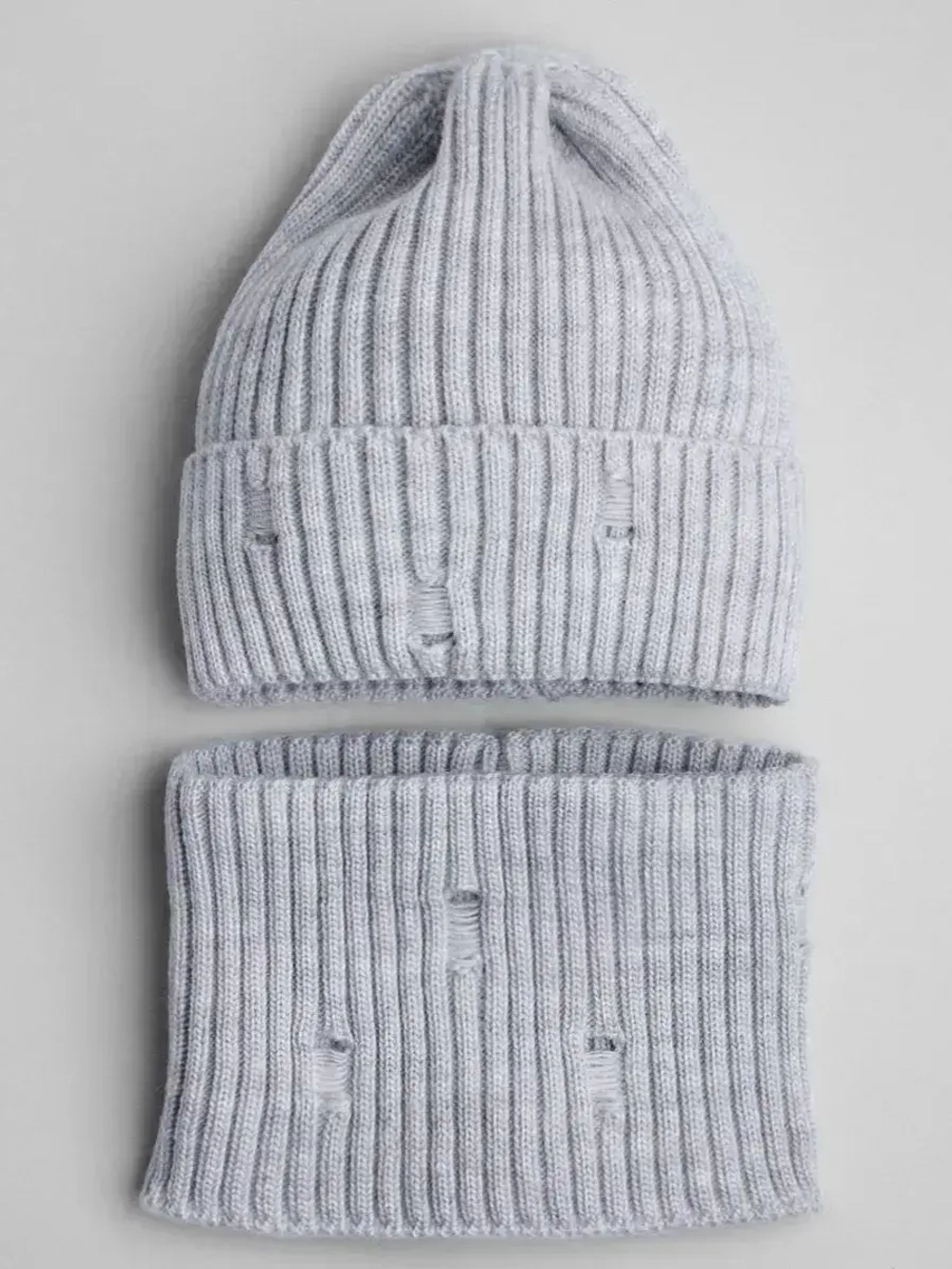 Шапка бини рваная и снуд осенняя