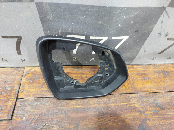 Корпус, Рамка зеркала правого Haval Jolion 21-нв Б/У Оригинал 24773006