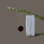 Колье Бесконечность с вишневым янтарем