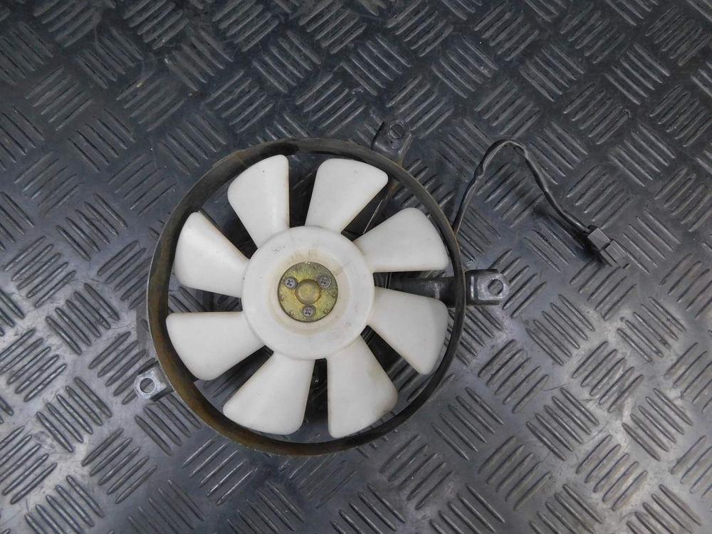 Вентилятор радиатора Kawasaki ZZR 400 98 053017