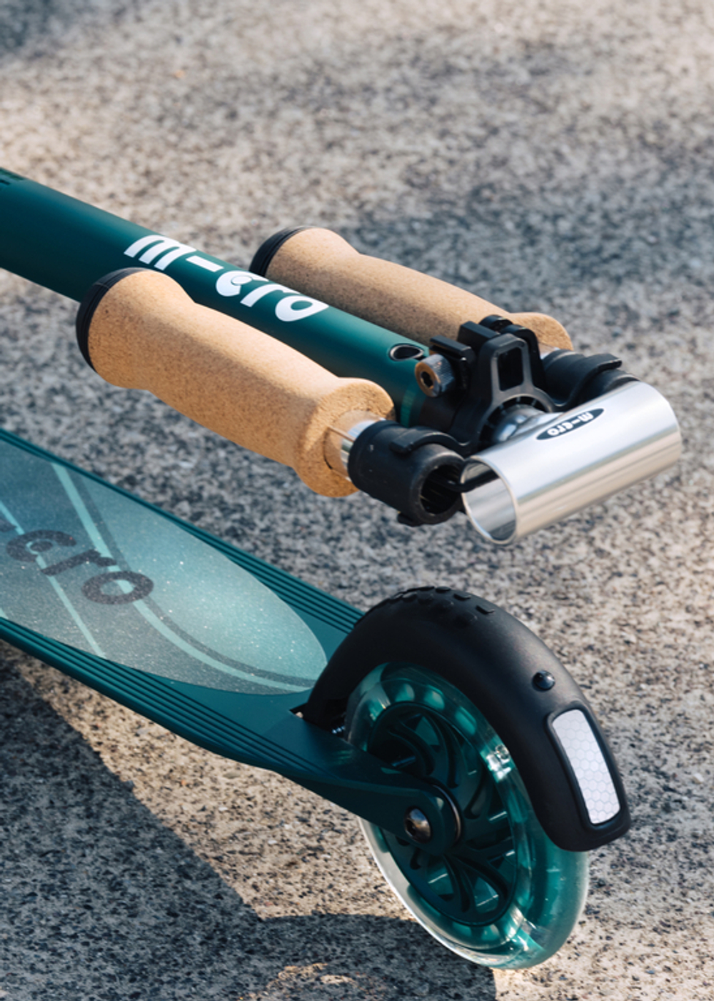 Самокат Micro Sprite ECO LED зелёный