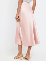 Пудровая юбка весенняя, атласная плотная, на резинке