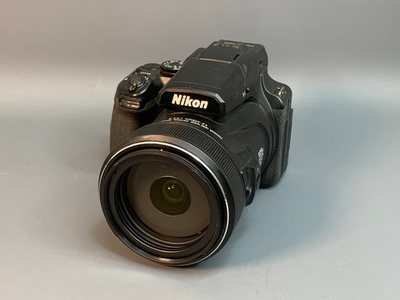 Nikon Coolpix P1000