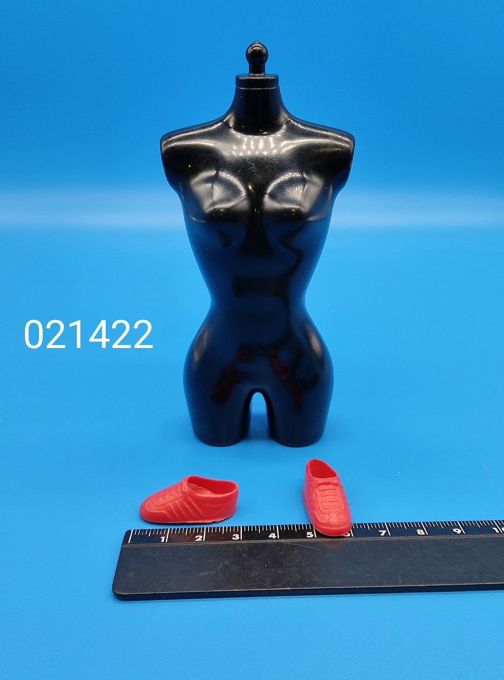 Обувь для куклы Барби 021422