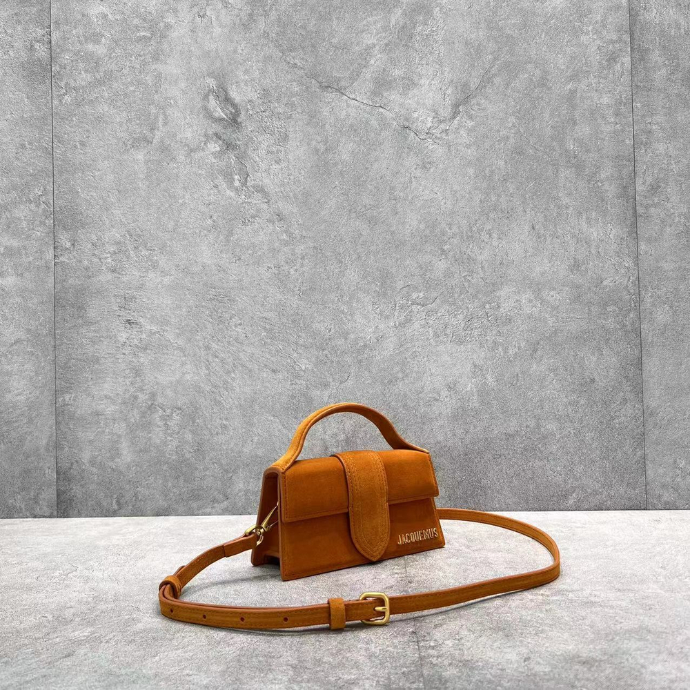 Jacquemus Le Bambino 17 cm