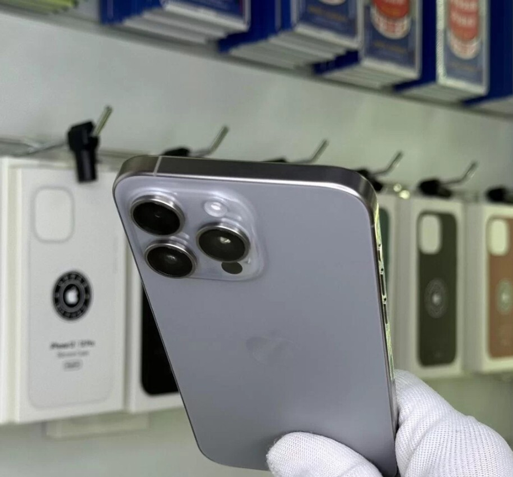 iPhone 15 Pro Max, 256 ГБ б/у