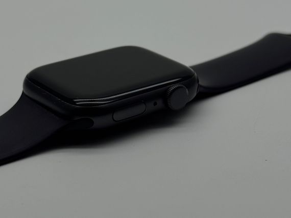 Apple Watch SE 44mm Space Gray