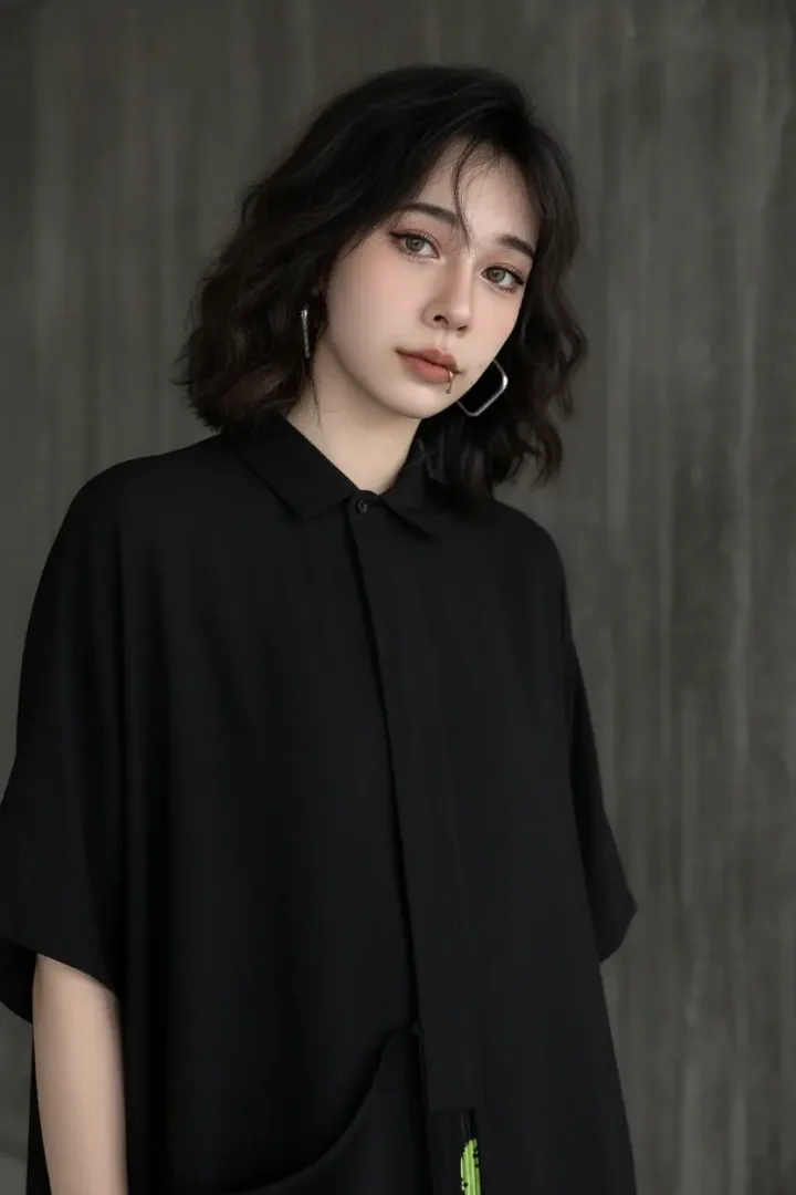 Женская рубашка с коротким рукавом «KIU»