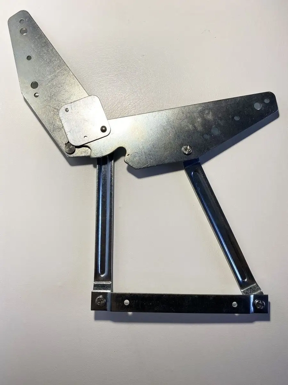 Механизм книжка для диванов №504, комплект пр. и лев. деталь