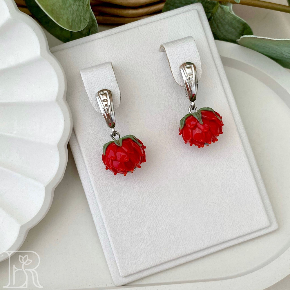 LEFIREL' Серьги серебряные женские "Клевер" с цветами из муранского стекла / ювелирные украшения из родированного серебра 925