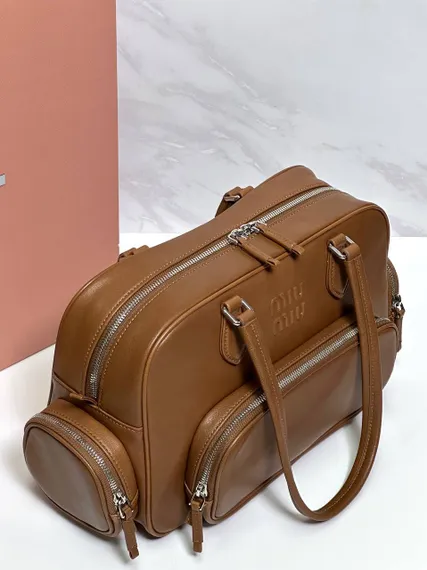 Женская сумка MIU MIU Pocket с верхней ручкой из кожи nappa, коричневая