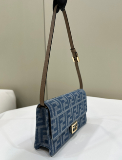 Fendi Baguette