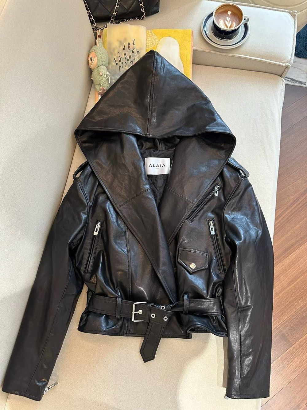 Кожаная куртка Alaia