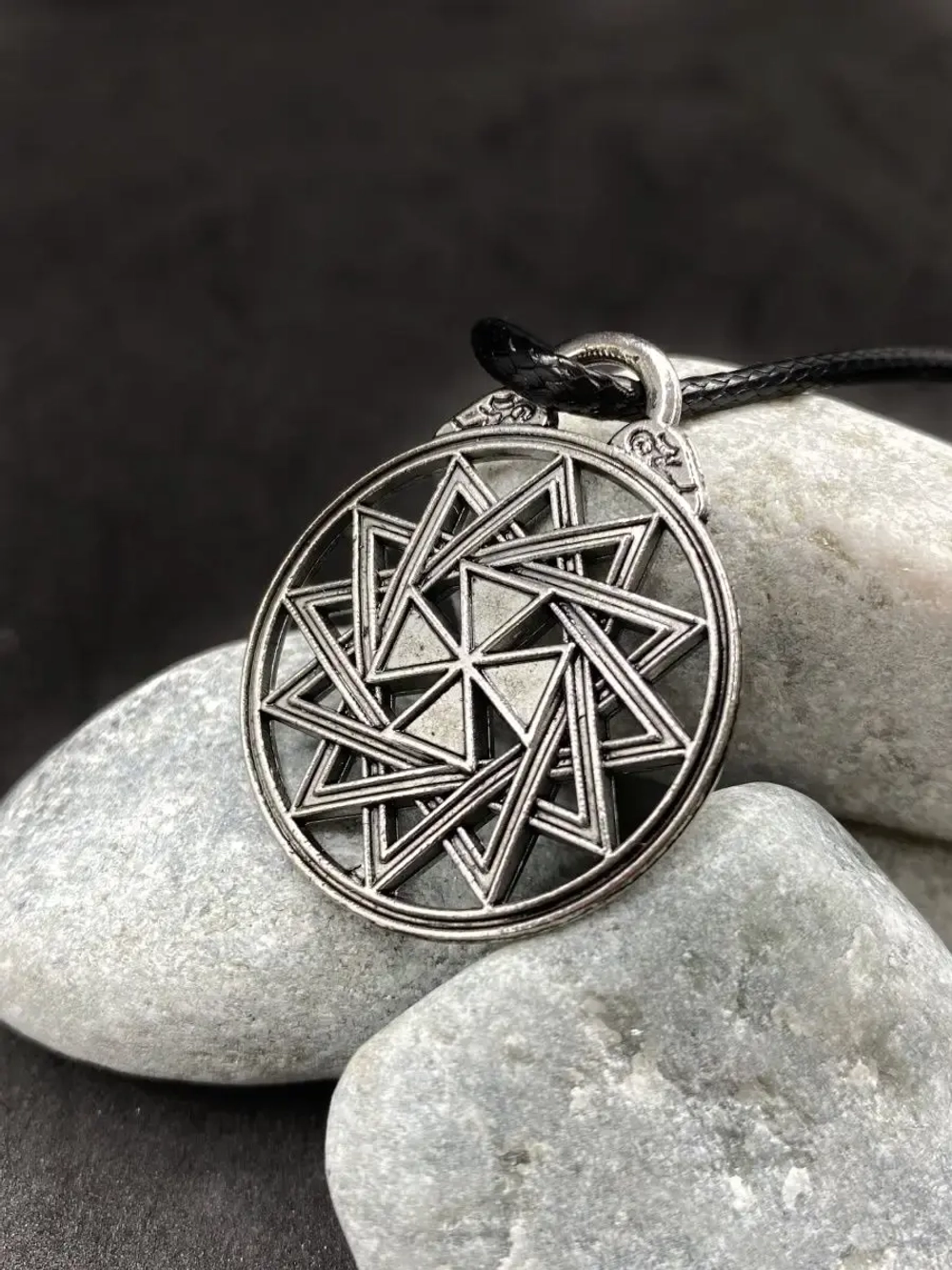 Магический кулон мальтийский крест Звезда Эрцгаммы из стали