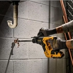 DeWalt DCH072L2 аккумуляторный перфоратор (2 x 3 Ач, ЗУ)