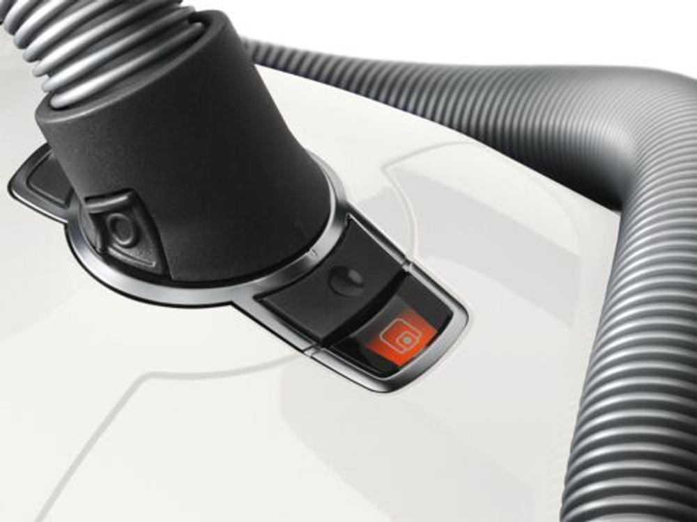 Пылесос Miele Complete C3 Active Parquet белый