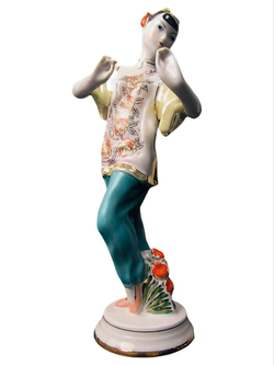 Фарфоровая статуэтка "Танцующая китаянка" (ДФЗ)