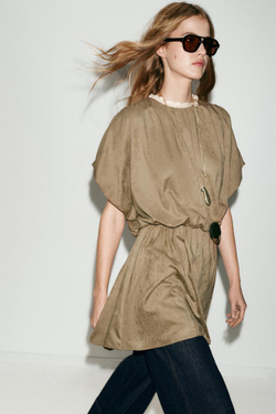 ZARA КОРОТКОЕ ПЛАТЬЕ ИЗ ИСКУССТВЕННОЙ ЗАМШИ, РЫЖЕВАТО-КОРИЧНЕВЫЙ