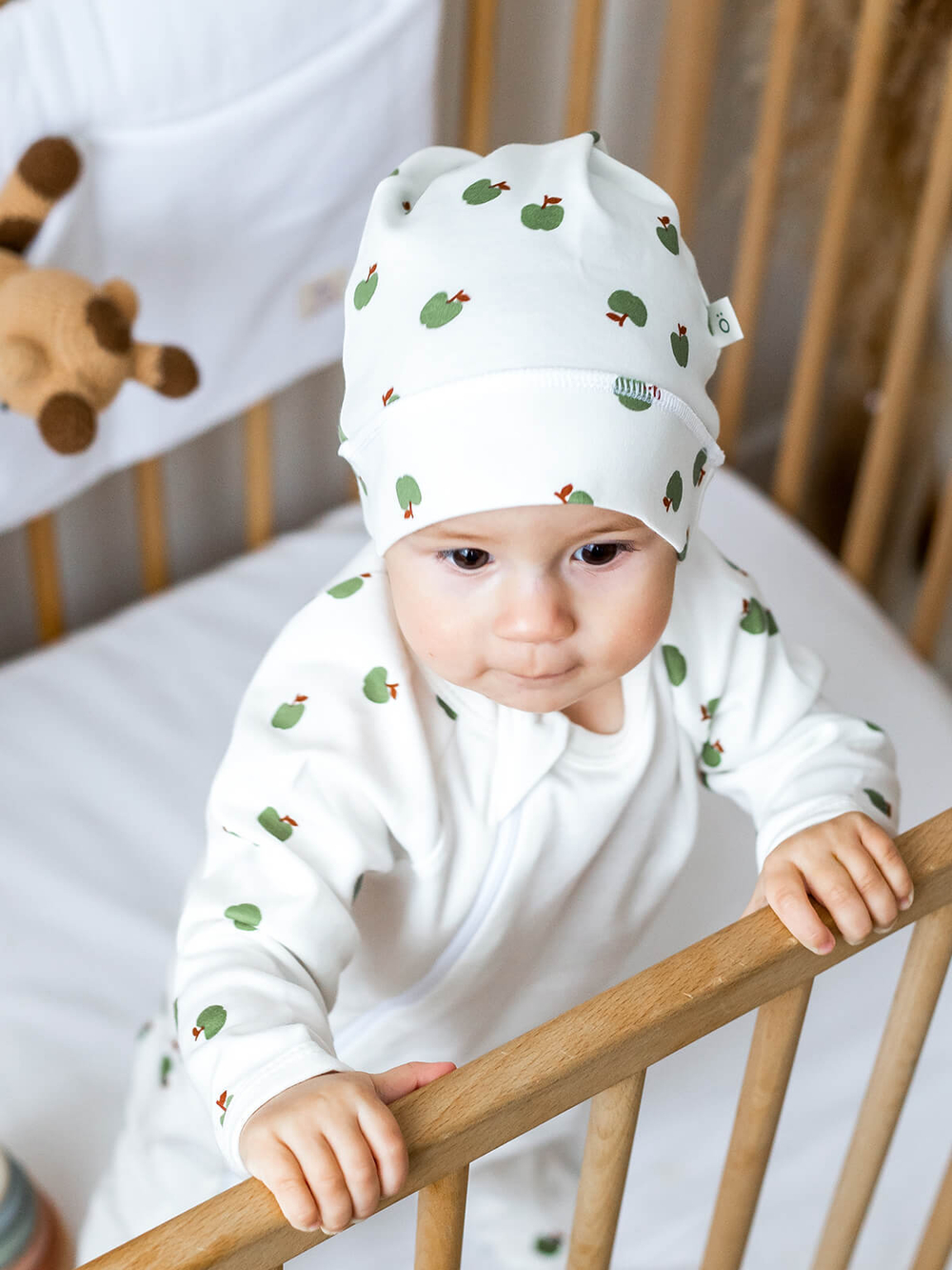 Шапочка Mjölk Яблочки