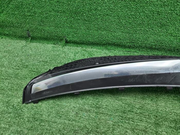 Решетка переднего бампера Mercedes E W213 (16-21)