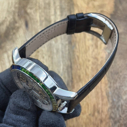 Часы Corum