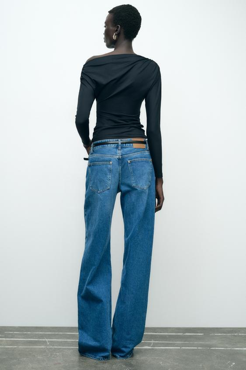 ZARA АСИММЕТРИЧНЫЙ ТОП СО СБОРКАМИ, ЧЕРНЫЙ