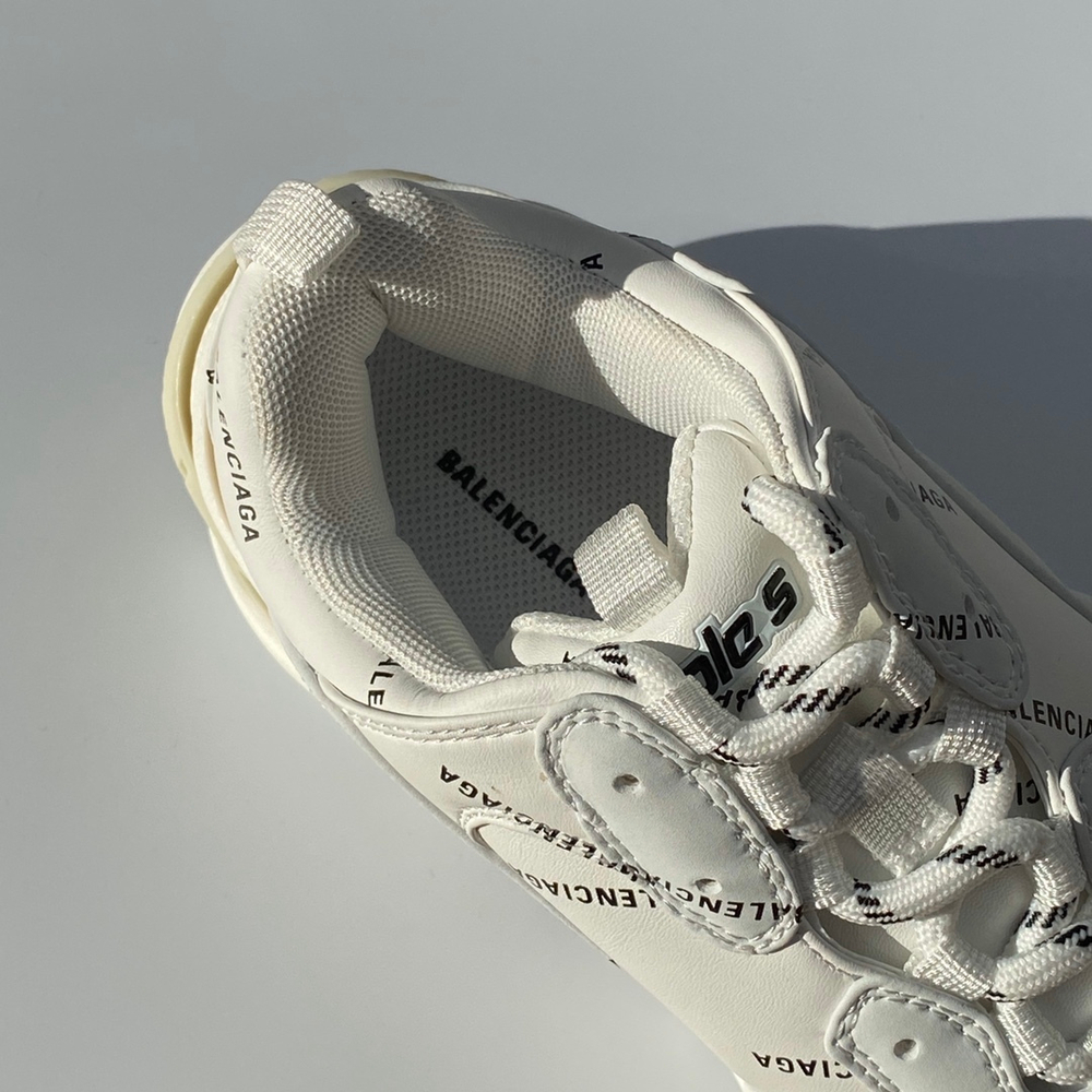 Balenciaga Triple S