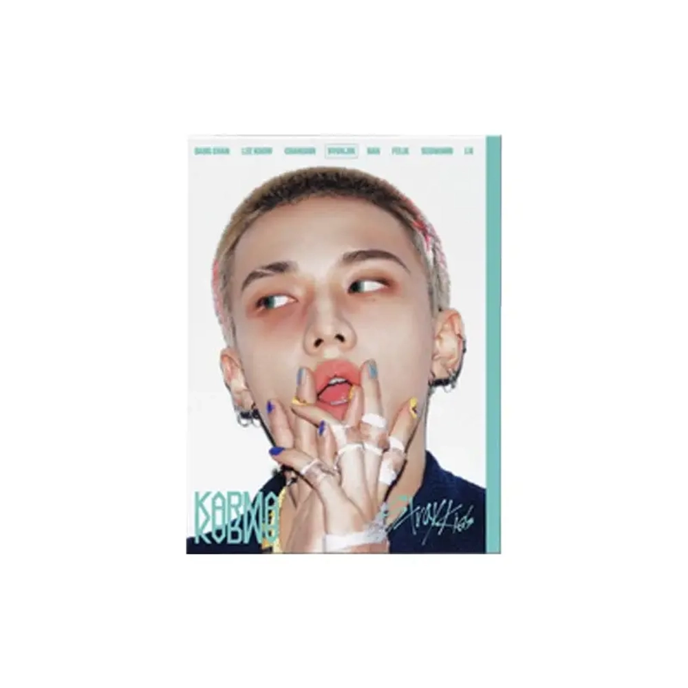 Альбом Strаy Kids - KARMA (ACCORDION VER.)