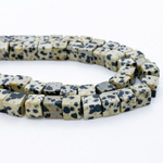 "Далматин" бусины (порфир), размер около 6 мм, цена за 14-15 шт (1/4 нити)