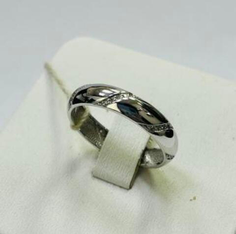 Кольцо из золота с бриллиантами