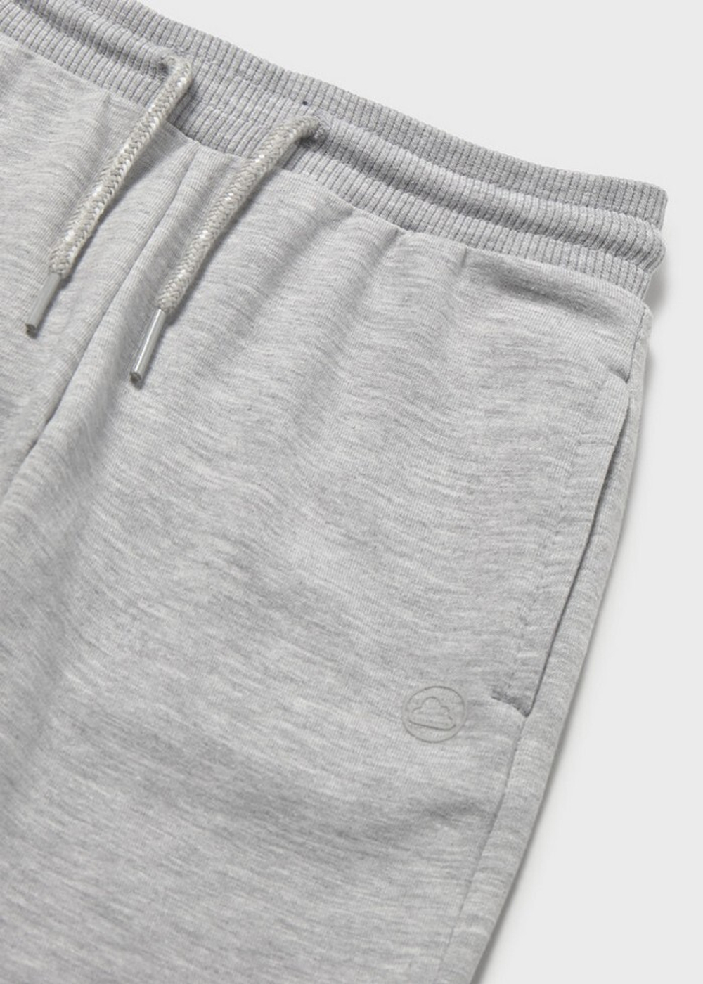 спортивные брюки