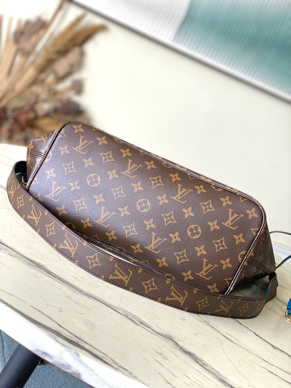 Louis Vuitton Neverfull MM