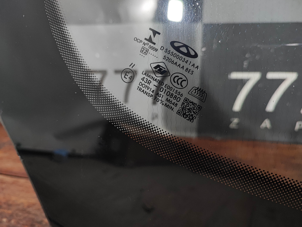 Стекло лобовое с обогревом Chery Tiggo 8 Pro Б/У Оригинал 555000341AA