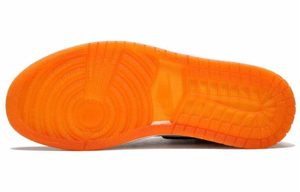 Кроссовки Jordan Air Jordan 1 Retro High "Satin Shattered Backboard" (Женская размерная сетка)