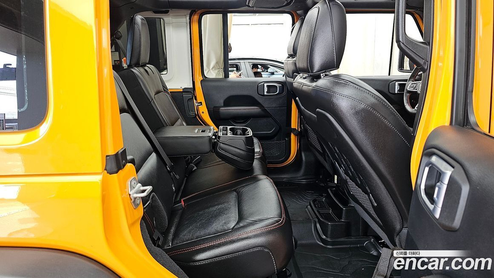 Jeep Wrangler (JL) 2.0 Rubicon Power Top 4 двери 나초에디션 (07.2021)