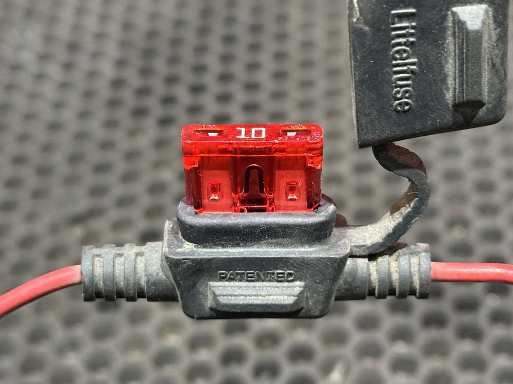 Провод с предохранителем