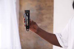 Машинка для стрижки Wahl 3026434 Magic Clip Cordless 5star black/gold